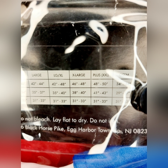 Red and Blue Silky Adult Boxer costume Spirit Halloween Size XL - Picture 4 of 5